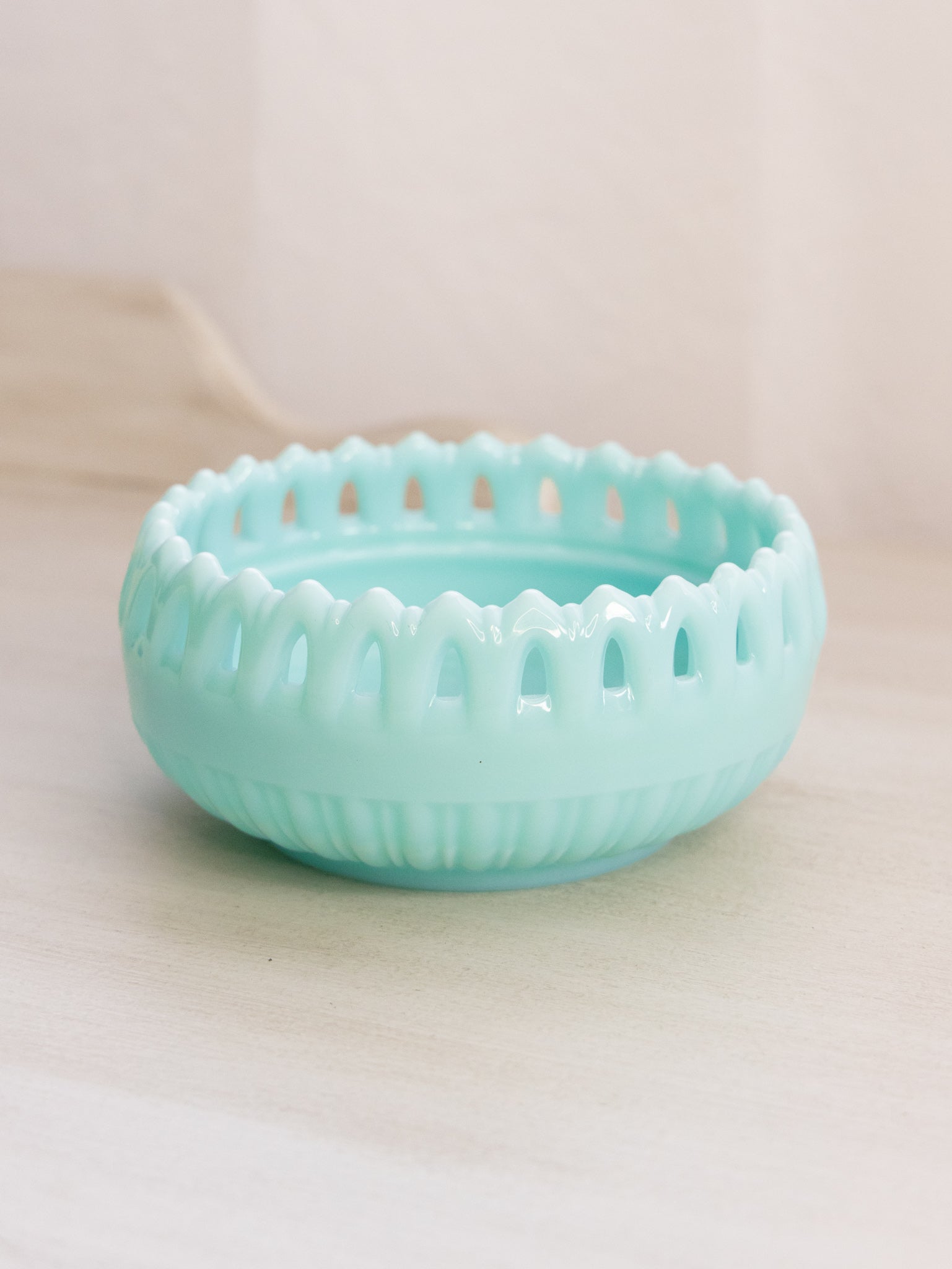 Fostoria Randolph Aqua Milk Glass Bowl Mint fashion Sea Foam Green Blue